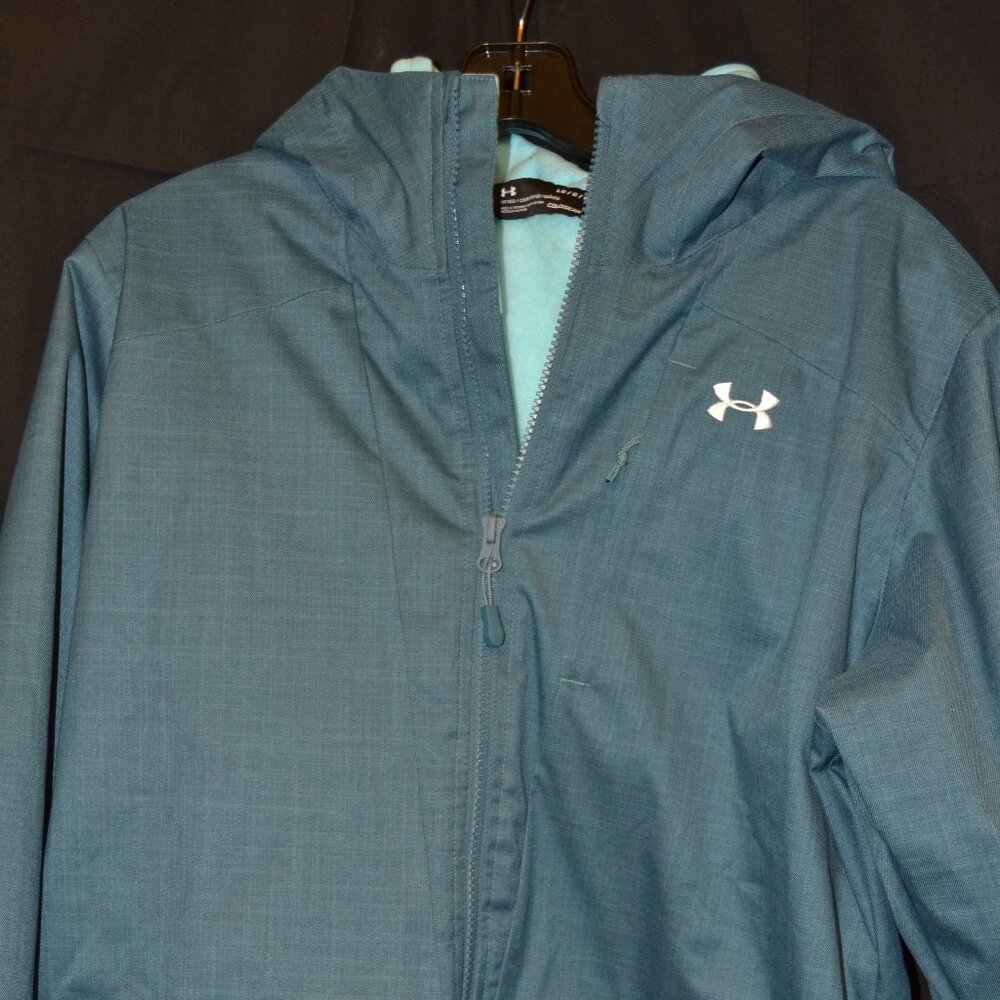 ( NWT ) UNDER ARMOUR TURQUOISE THREE IN ONE COLDGEAR SIZE L